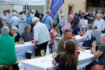 Festivaleröffnung 2025 auf dem Münsterplatz mit Bewirtung durch den Freundeskreis